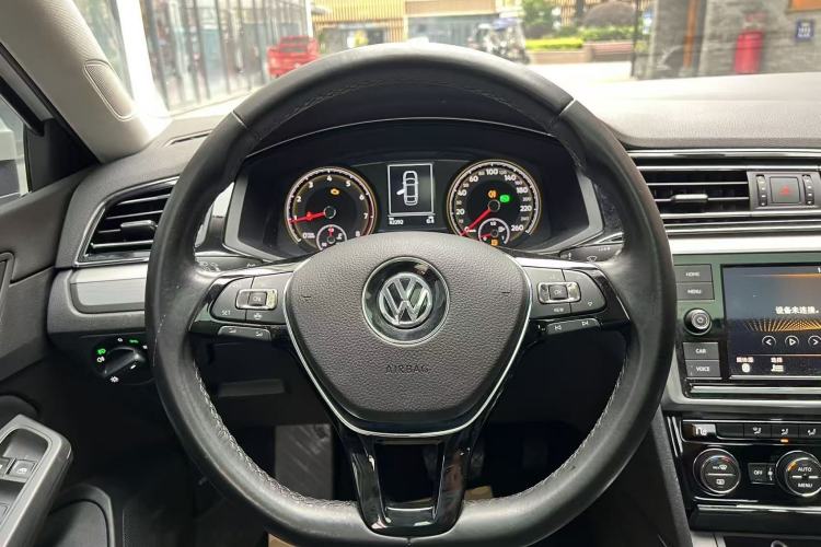 Used Volkswagen Lamando 2021 280TSI DSG Comfort Edition Steering Wheel