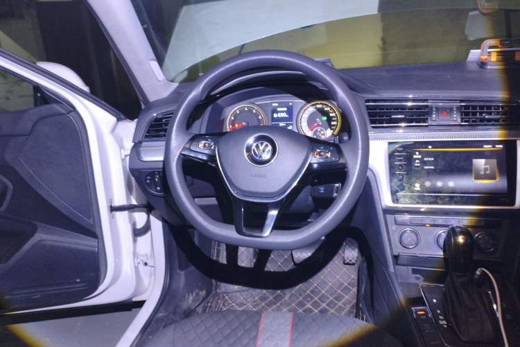 Used Volkswagen Lamando 2021 230TSI DSG Fashion Edition Steering Wheel