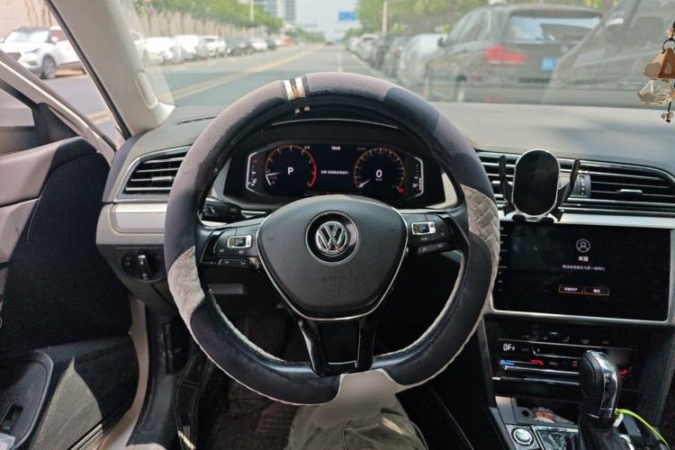 Used Volkswagen Lamando 2021 280TSI DSG Comfort Edition Steering Wheel