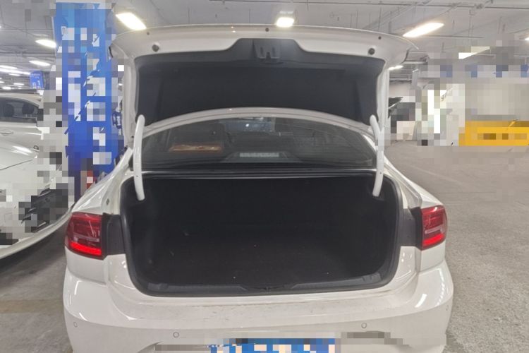 Used Volkswagen Lamando 2021 280TSI DSG Comfort Edition Trunk
