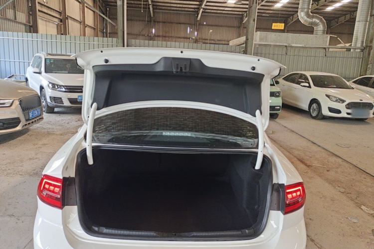 Used Volkswagen Lamando 2021 Facelift 280TSI DSG Comfort Edition (Manual Air Conditioning) Trunk