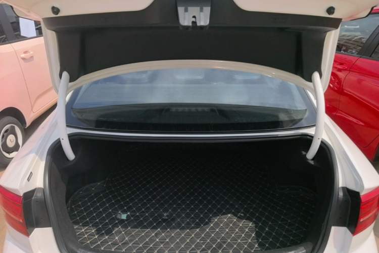 Used Volkswagen Lamando 2021 230TSI DSG Fashion Edition Trunk