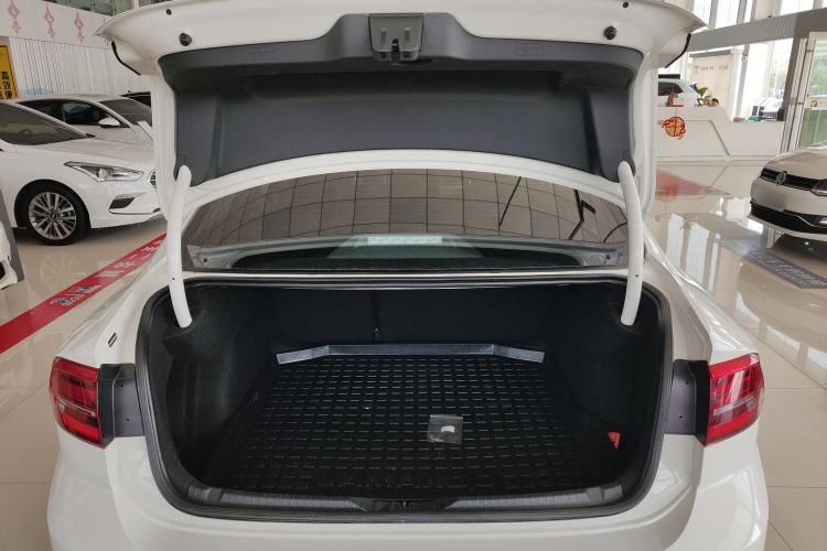Used Volkswagen Lamando 2021 230TSI DSG Fashion Edition Trunk