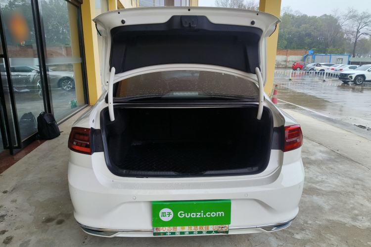 Used Volkswagen Lamando 2021 280TSI DSG Comfort Edition Trunk