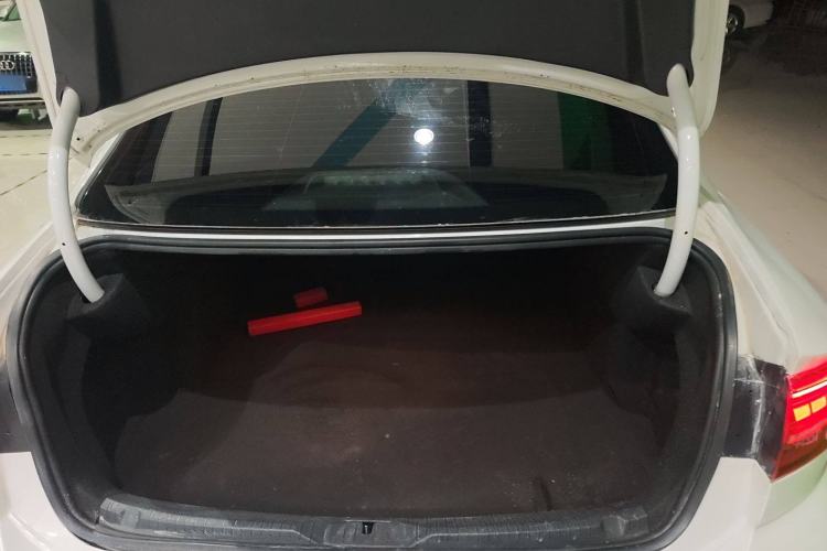 Used Volkswagen Lamando 2021 230TSI DSG Fashion Edition Trunk