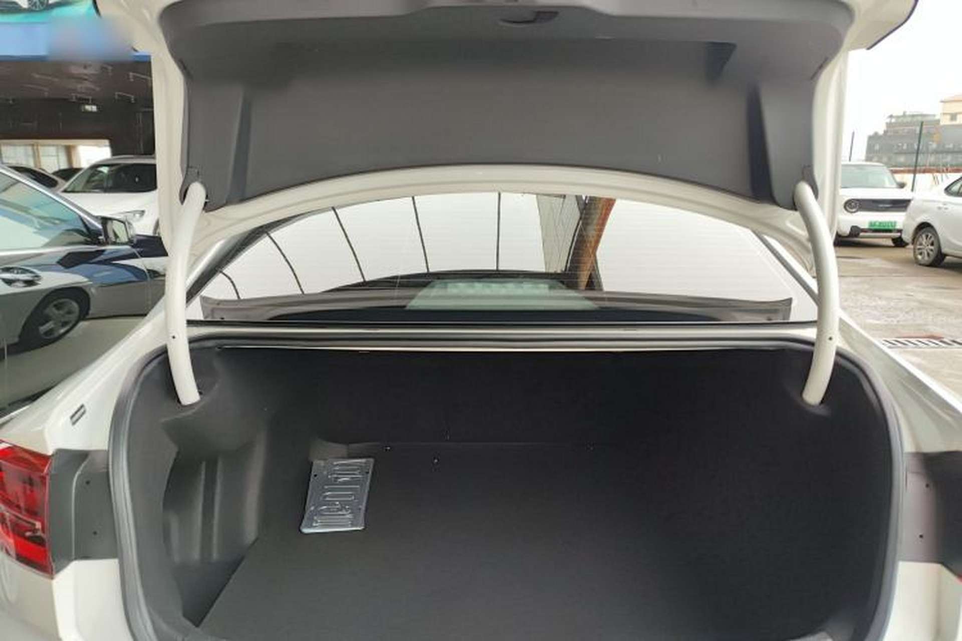 Used Volkswagen Lamando 2021 230TSI DSG Fashion Edition Trunk