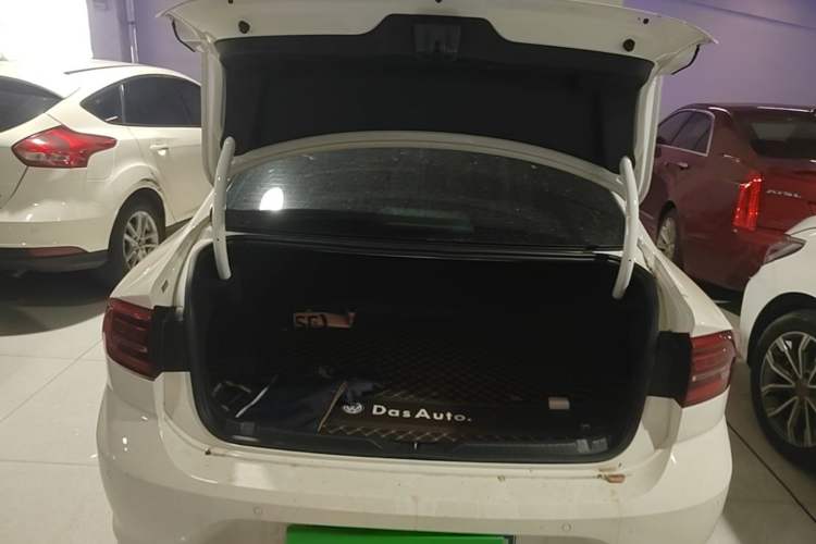 Used Volkswagen Lamando 2021 230TSI DSG Fashion Edition Trunk