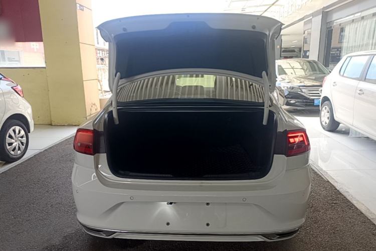 Used Volkswagen Lamando 2021 Facelift 280TSI DSG Comfort Edition (Manual Air Conditioning) Trunk