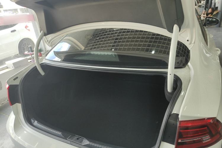 Used Volkswagen Lamando 2021 230TSI DSG Fashion Edition Trunk