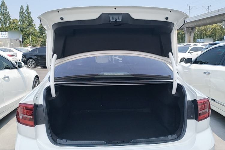 Used Volkswagen Lamando 2021 230TSI DSG Fashion Edition Trunk