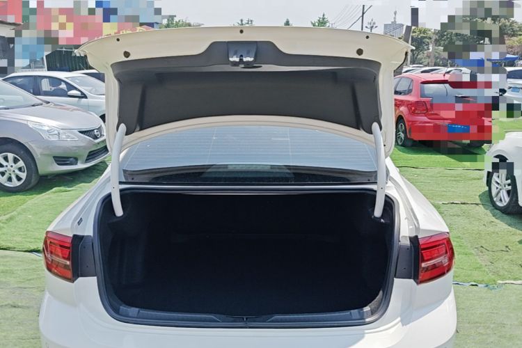 Used Volkswagen Lamando 2021 280TSI DSG Comfort Edition Trunk