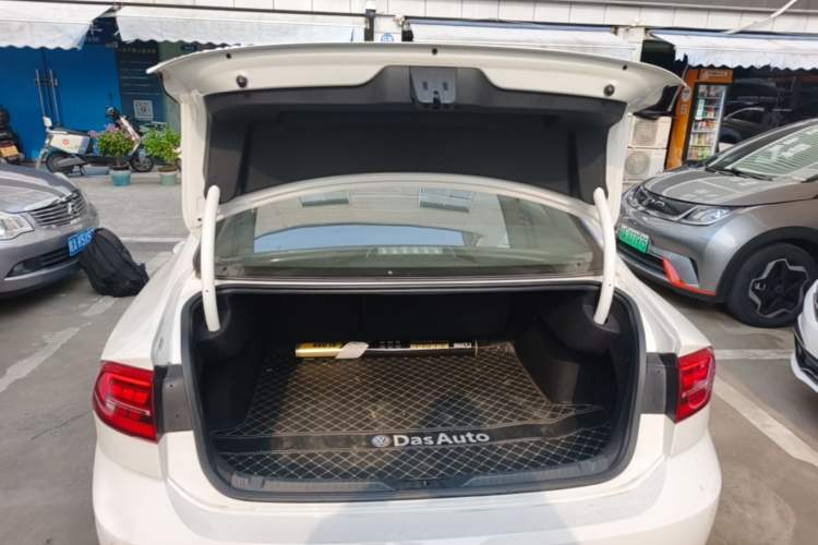 Used Volkswagen Lamando 2021 Facelift 280TSI DSG Comfort Edition (Manual Air Conditioning) Trunk