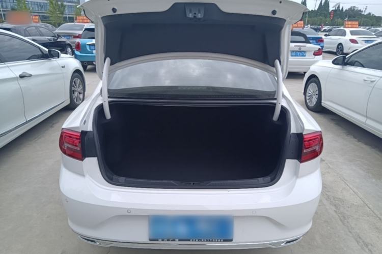 Used Volkswagen Lamando 2021 280TSI DSG Comfort Edition Trunk