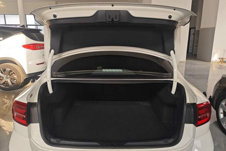 Used Volkswagen Lamando 2021 230TSI DSG Fashion Edition Trunk
