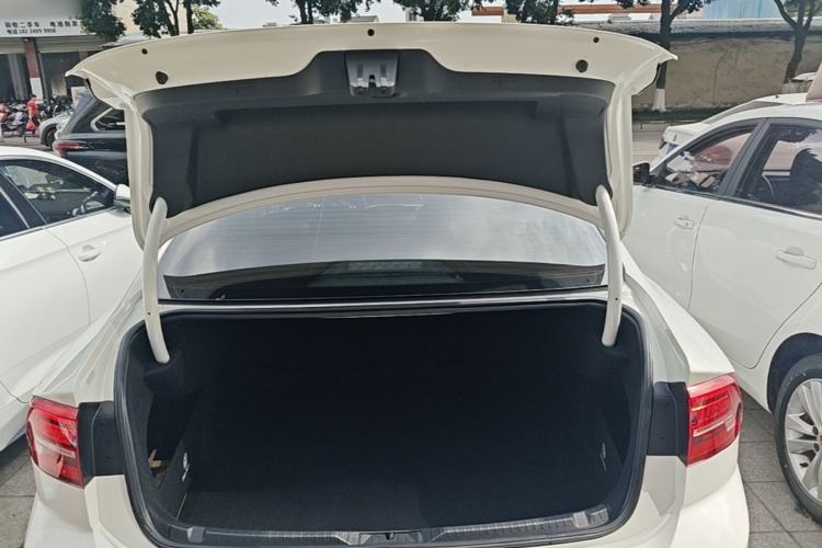 Used Volkswagen Lamando 2021 230TSI DSG Fashion Edition Trunk