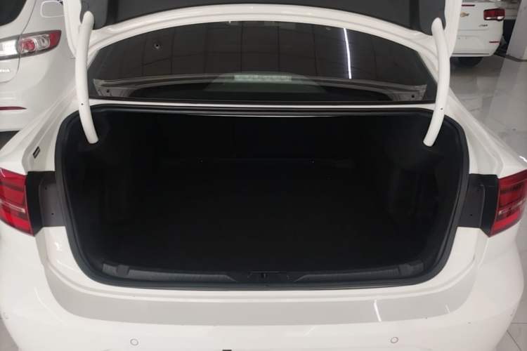 Used Volkswagen Lamando 2021 230TSI DSG Fashion Edition Trunk