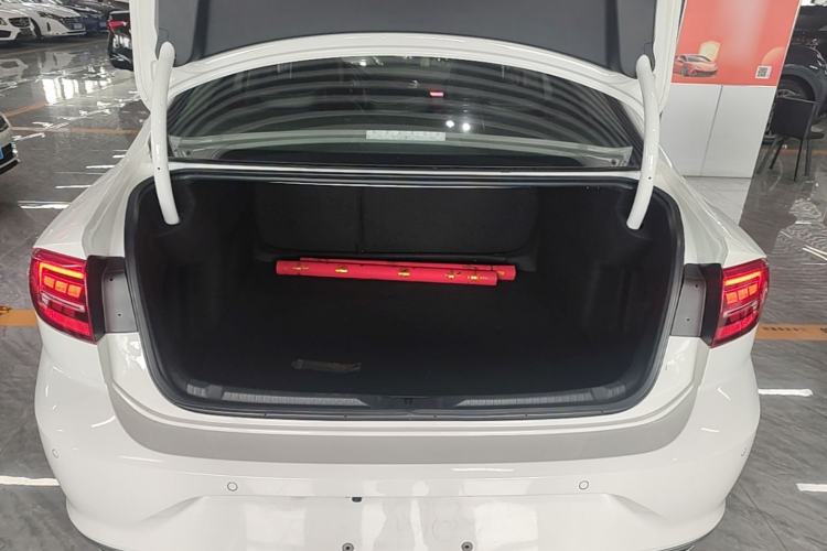 Used Volkswagen Lamando 2021 230TSI DSG Fashion Edition Trunk