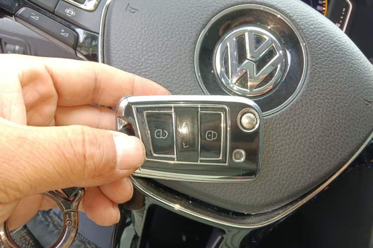 Used Volkswagen Lamando 2021 280TSI DSG Comfort Edition Vehicle Key