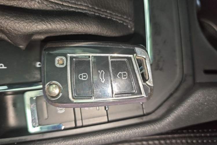 Used Volkswagen Lamando 2021 230TSI DSG Fashion Edition Vehicle Key