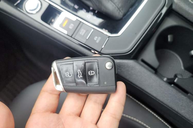 Used Volkswagen Lamando 2021 280TSI DSG Comfort Edition Vehicle Key