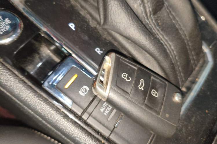 Used Volkswagen Lamando 2021 280TSI DSG Comfort Edition Vehicle Key