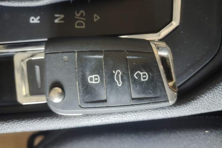 Used Volkswagen Lamando 2021 230TSI DSG Fashion Edition Vehicle Key