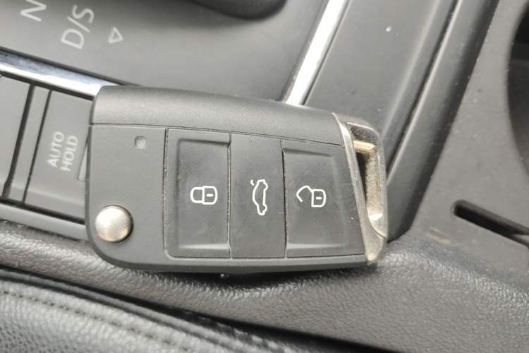 Used Volkswagen Lamando 2021 230TSI DSG Fashion Edition Vehicle Key