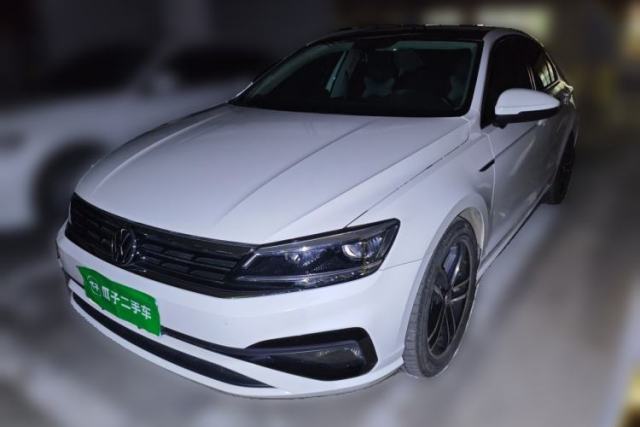 Ojetý Volkswagen Lamando 2021 280TSI DSG Comfort Edition