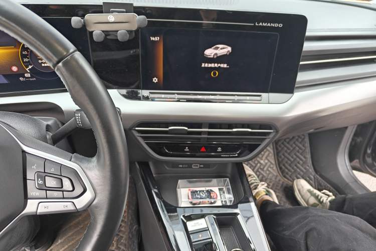 Used Volkswagen Lamando 2022 Lingdu L 280TSI DSG Spicy Edition Audio And AC Panel