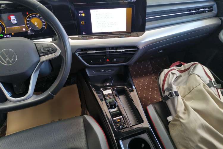 Used Volkswagen Lamando 2022 Lingdu L 280TSI DSG Spicy Edition Audio And AC Panel