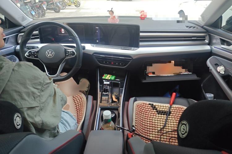 Used Volkswagen Lamando 2022 Lavida L 280TSI DSG Cool & Spicy Edition Center Console