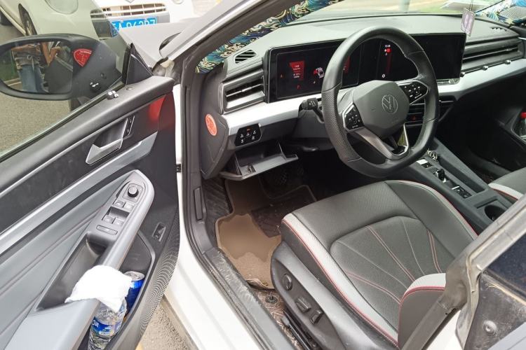 Used Volkswagen Lamando 2022 Lavida L 280TSI DSG Cool & Spicy Edition Driver Seat