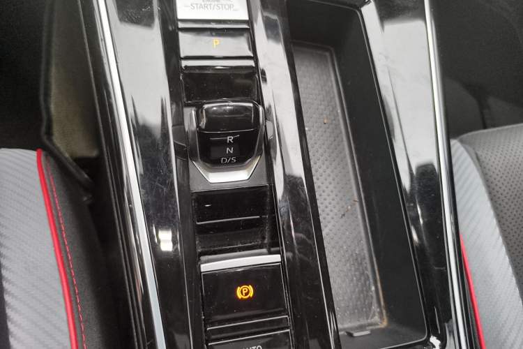 Used Volkswagen Lamando 2022 Lavida L 280TSI DSG Cool & Spicy Edition Gear Lever