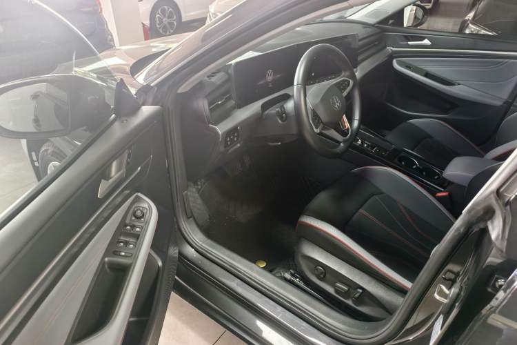 Used Volkswagen Lamando 2022 Lingdu L 280TSI DSG Spicy Edition Left Front Seat