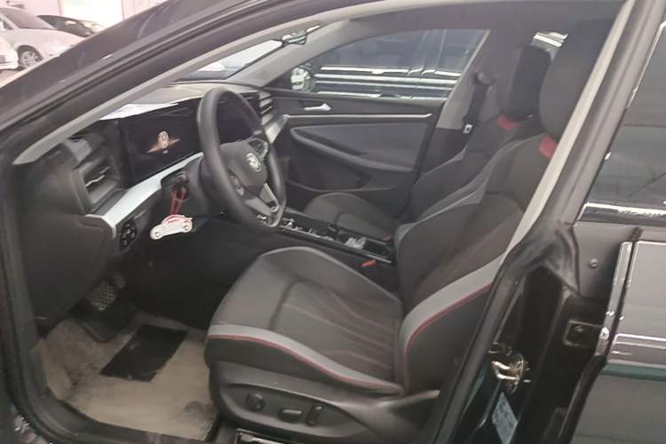 Used Volkswagen Lamando 2022 Lingdu L 280TSI DSG Spicy Edition Left Front Seat