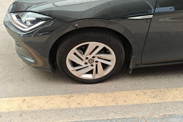 Used Volkswagen Lamando 2022 Lingdu L 280TSI DSG Spicy Edition Left Front Wheel Hub