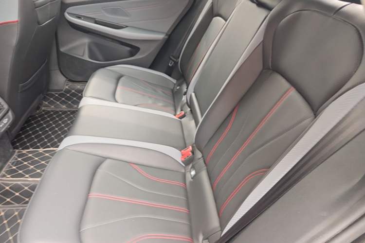Used Volkswagen Lamando 2022 Lingdu L 280TSI DSG Spicy Edition Left Rear Seat