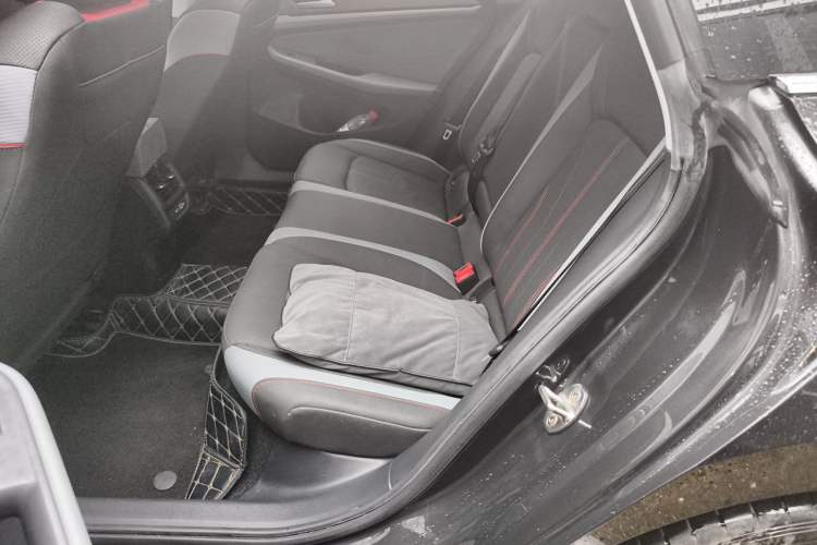 Used Volkswagen Lamando 2022 Lavida L 280TSI DSG Cool & Spicy Edition Left Rear Seat