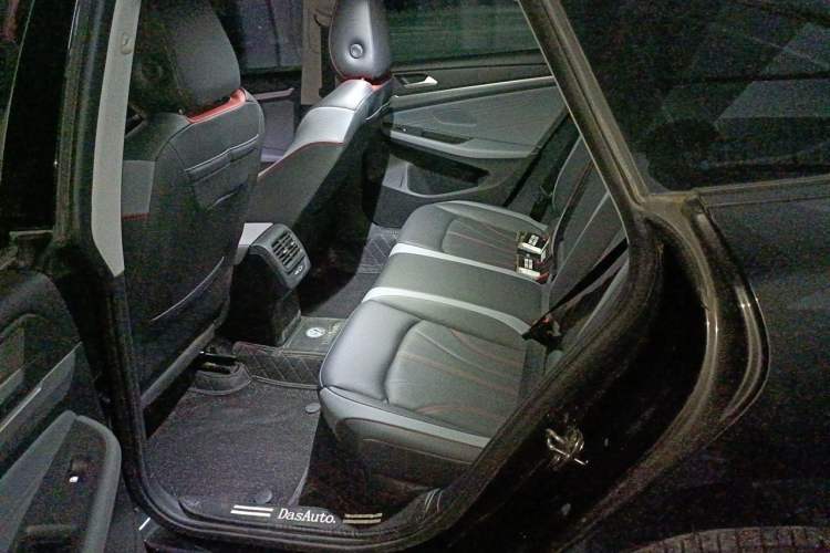 Used Volkswagen Lamando 2022 Lingdu L 280TSI DSG Spicy Edition Left Rear Seat