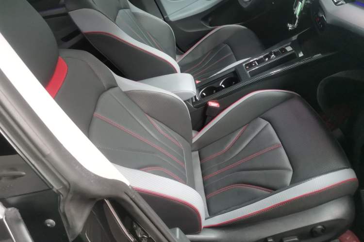 Used Volkswagen Lamando 2022 Lingdu L 280TSI DSG Ultra-Spicy Flagship Edition Right Front Seat