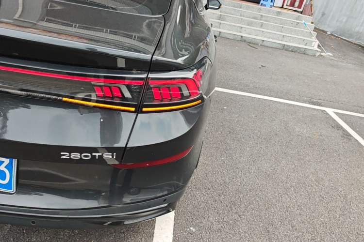 Used Volkswagen Lamando 2022 Lingdu L 280TSI DSG Spicy Edition Right Rear Taillight