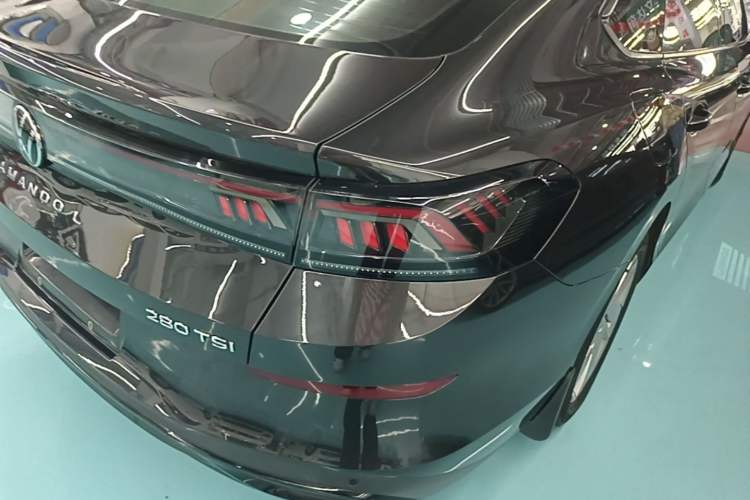 Used Volkswagen Lamando 2022 Lingdu L 280TSI DSG Spicy Edition Right Rear Taillight