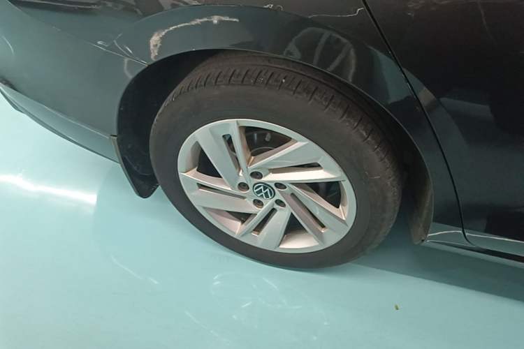 Used Volkswagen Lamando 2022 Lingdu L 280TSI DSG Spicy Edition Right Rear Wheel Hub