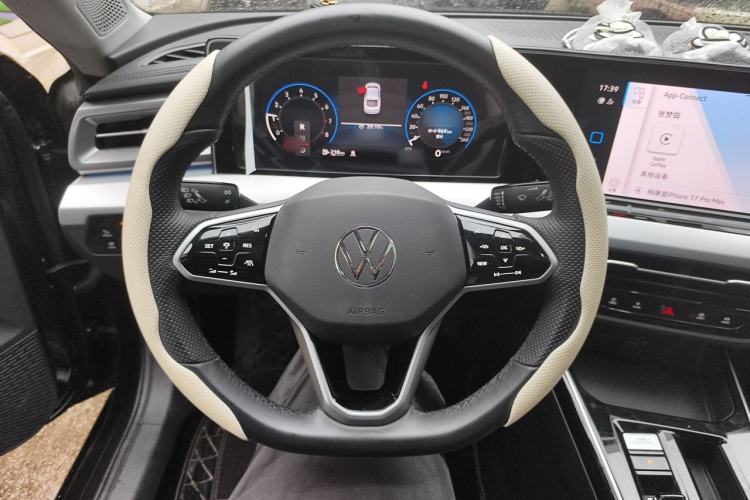 Used Volkswagen Lamando 2022 Lavida L 280TSI DSG Cool & Spicy Edition Steering Wheel