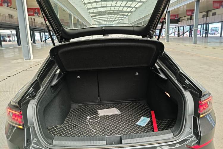 Used Volkswagen Lamando 2022 Lingdu L 280TSI DSG Spicy Edition Trunk