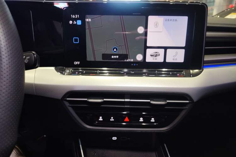 Used Volkswagen Lamando 2022 Lavida L 280TSI DSG Cool & Spicy Edition Audio And AC Panel