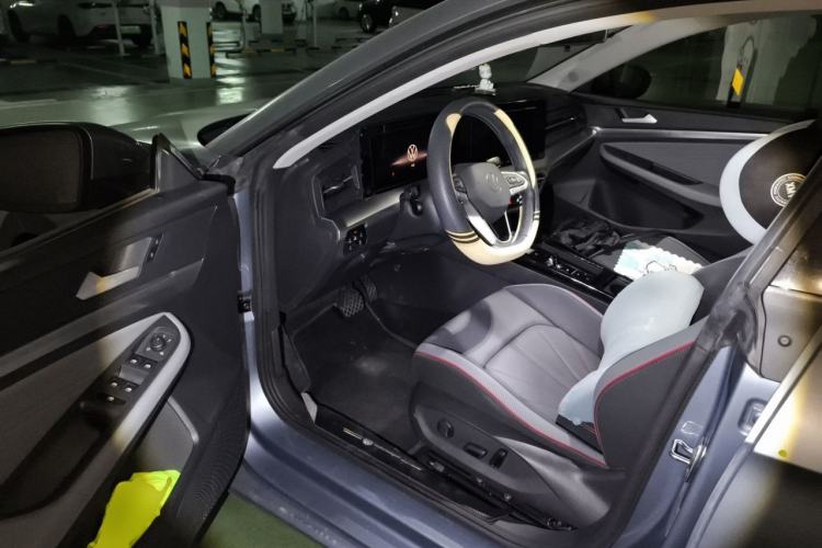 Used Volkswagen Lamando 2022 Lingdu L 280TSI DSG Spicy Edition Driver Seat