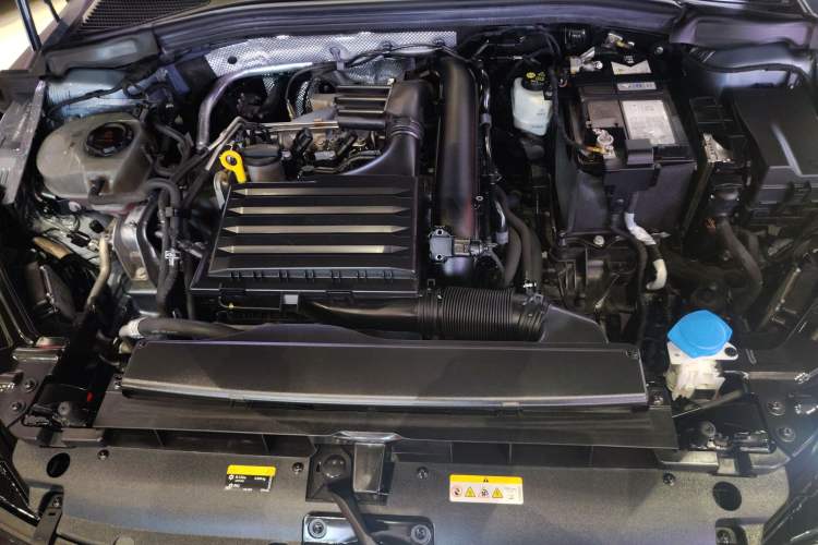 Used Volkswagen Lamando 2022 Lavida L 280TSI DSG Cool & Spicy Edition Engine Bay