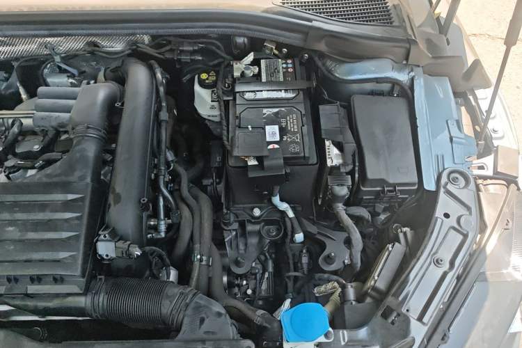 Used Volkswagen Lamando 2022 Lavida L 280TSI DSG Cool & Spicy Edition Engine Bay Left