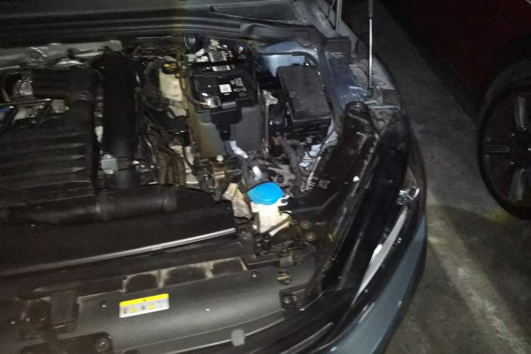Used Volkswagen Lamando 2022 Lingdu L 280TSI DSG Spicy Edition Engine Bay Left